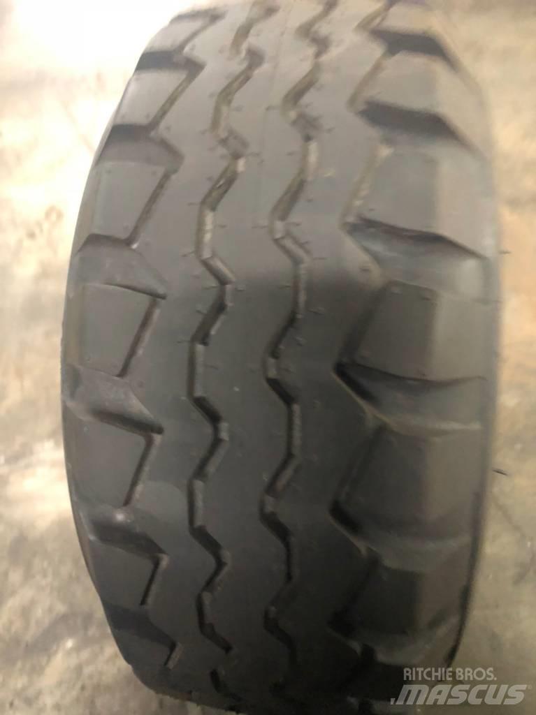  Cheng Shin 18x7-8 Däck, hjul och fälgar