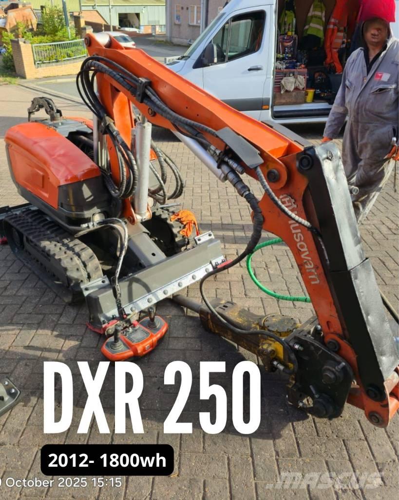Husqvarna DXR 250 Rivningsgrävare