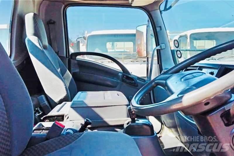 Isuzu FRR 600 AMT Övriga bilar