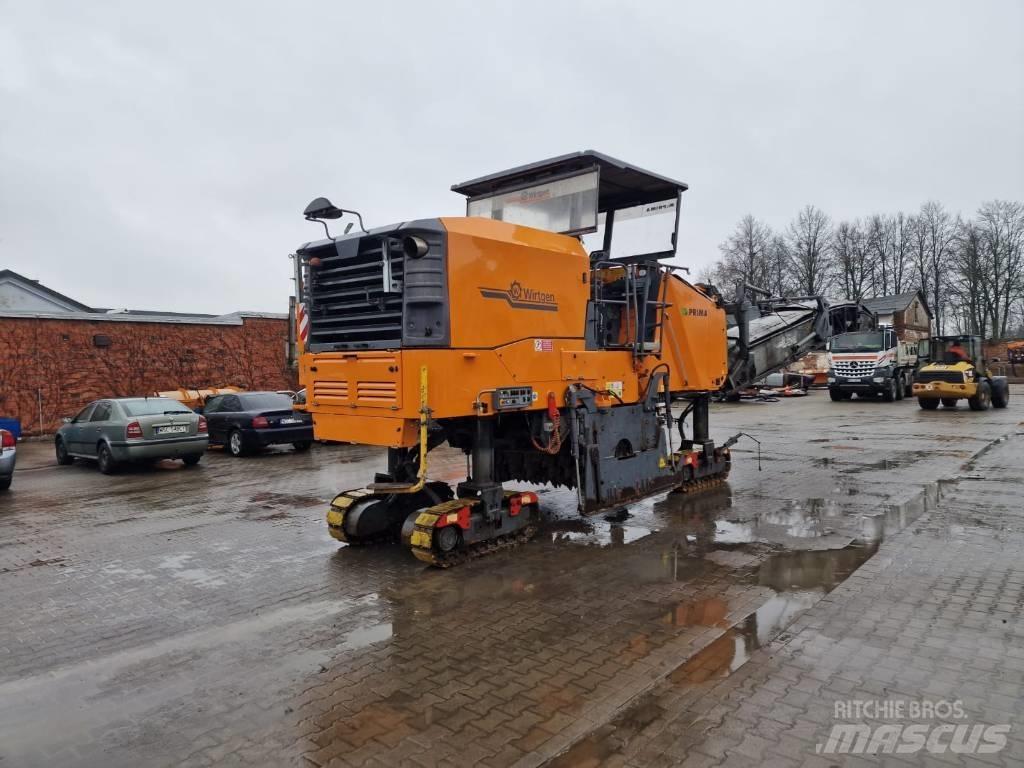 Wirtgen W 200 Asfaltskallfräsmaskiner