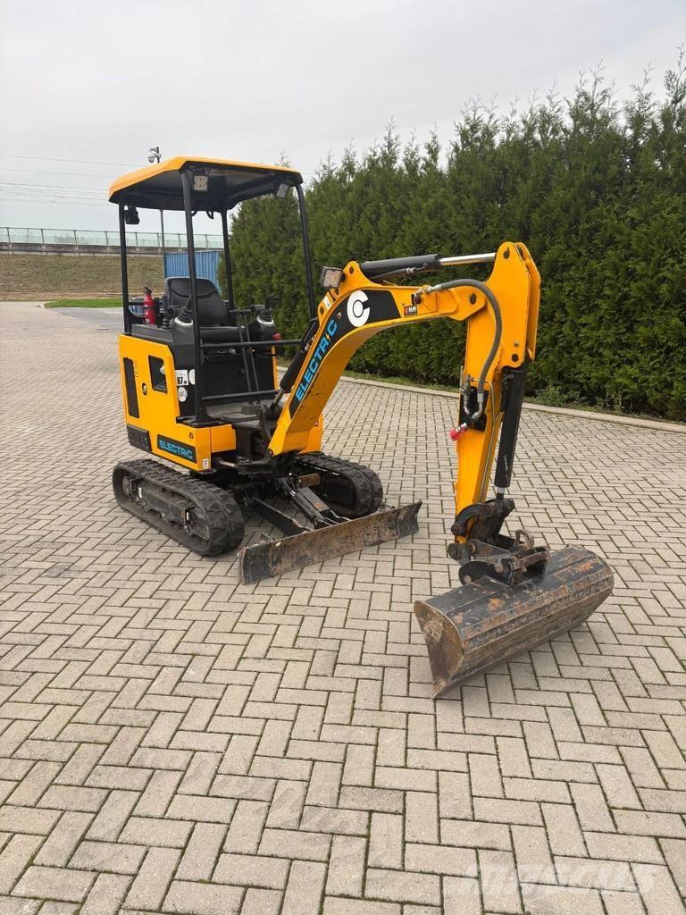 JCB 19C-1E Minigrävare < 7t
