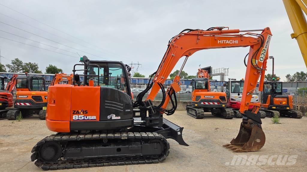 Hitachi ZX 85 US-6 Midigrävmaskiner 7t - 12t