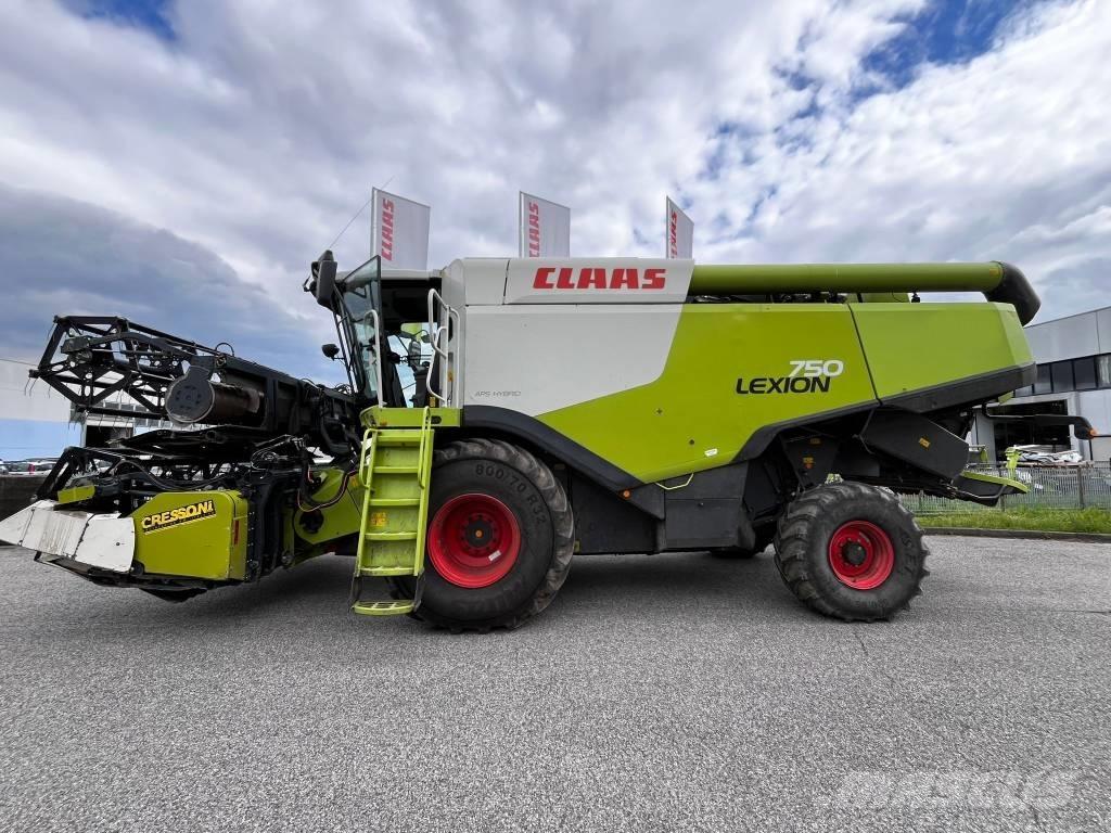 CLAAS Lexion 750 Skördetröskor