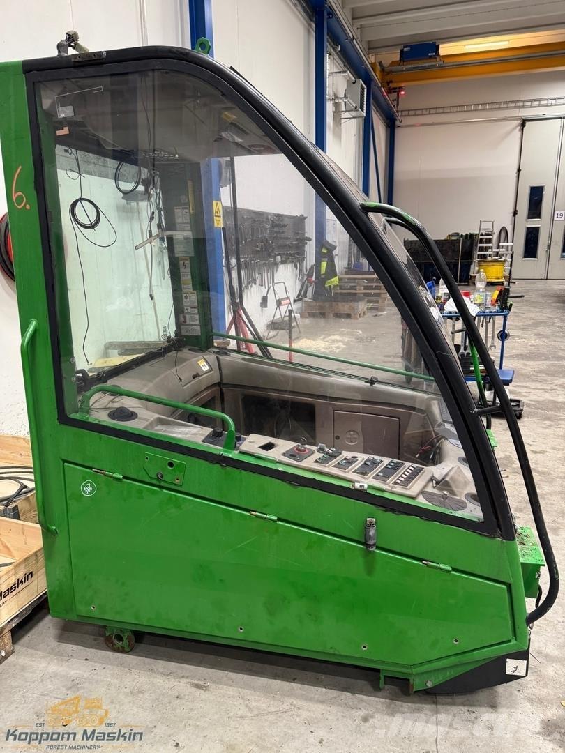 John Deere 1470D Hytter och interiör