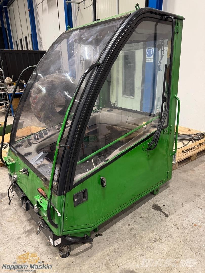 John Deere 1470D Hytter och interiör