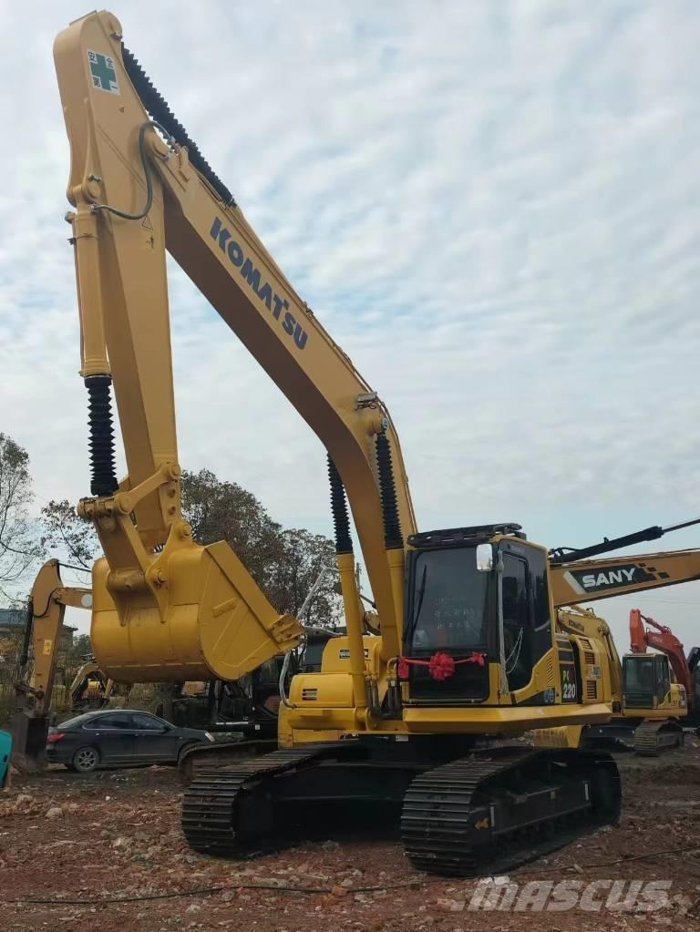 Komatsu PC 200-8 Bandgrävare