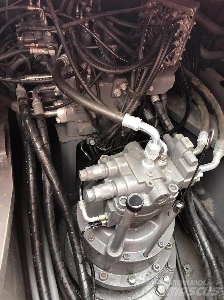 Hitachi 240 Bandgrävare