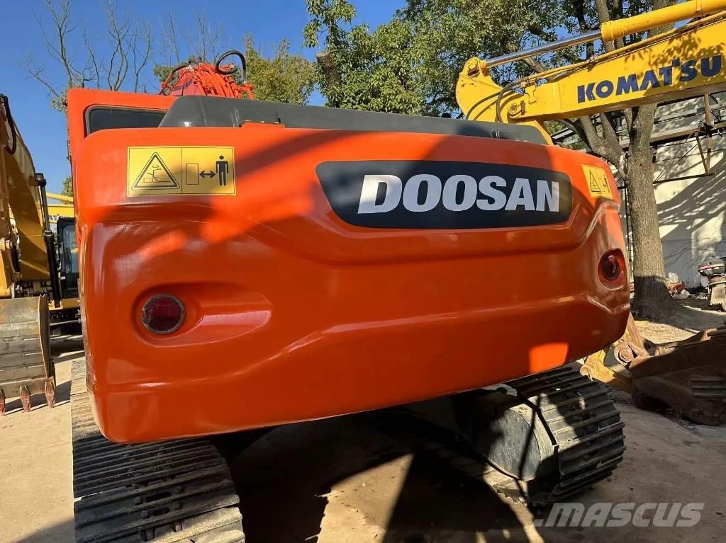 Doosan DX225LC-9C Bandgrävare