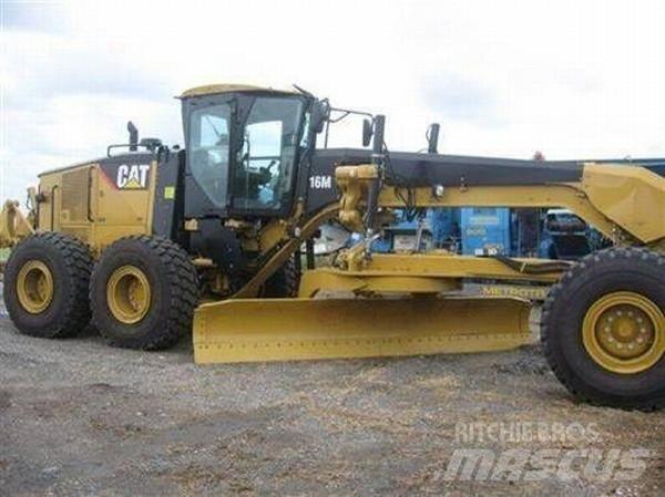 CAT 16M Väghyvlar
