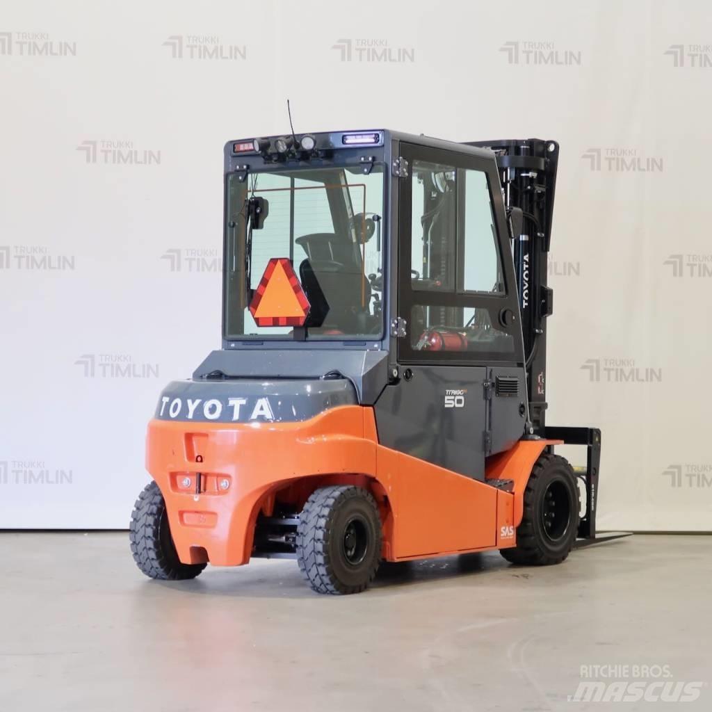 Toyota 8FBMT50 Elmotviktstruckar