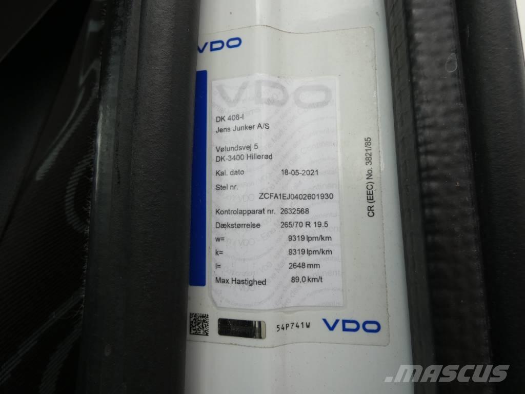 Iveco 120E 25 Skåpbilar