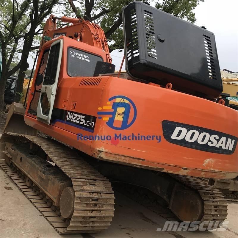Doosan DH225LC-7 Bandgrävare