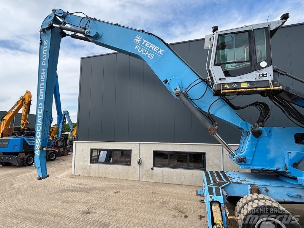Fuchs MHL 380 Avfalls / industri hantering