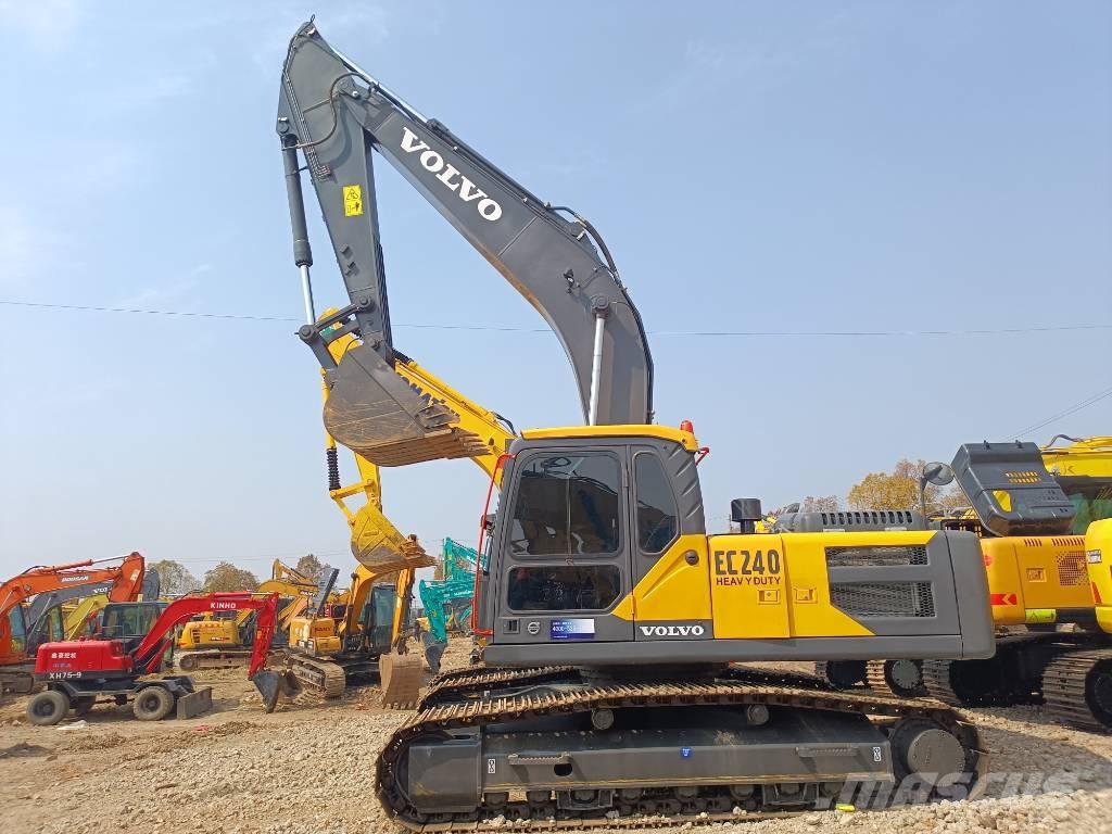 Volvo EC 240 Bandgrävare