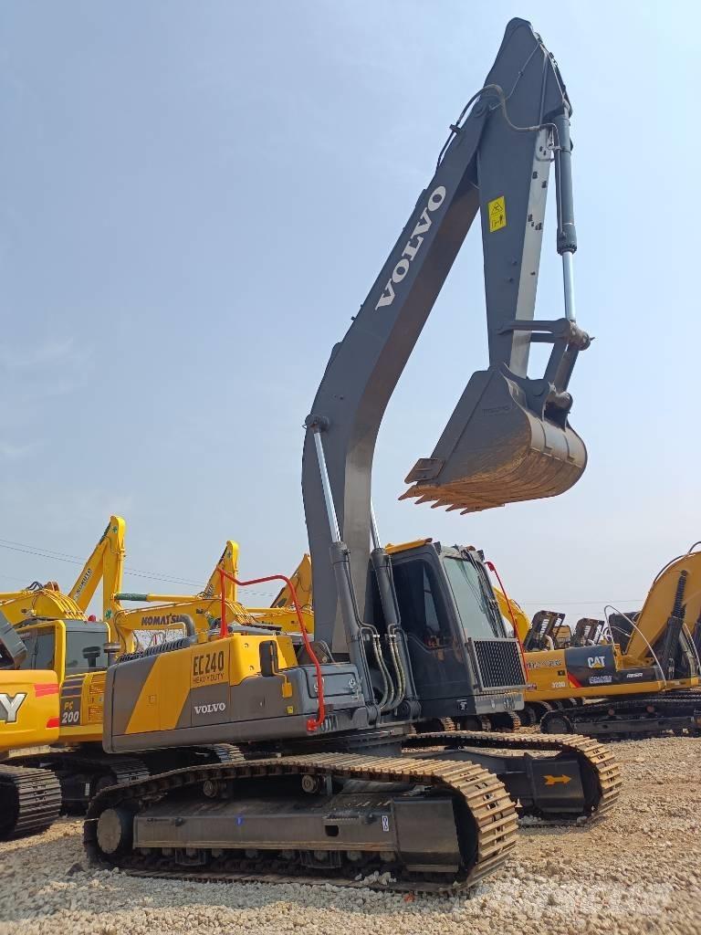 Volvo EC 240 Bandgrävare