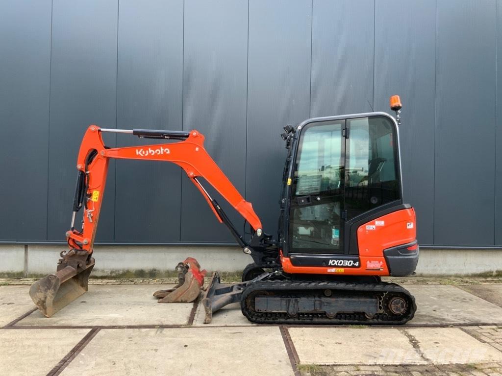 Kubota KX 030-4 Minigrävare < 7t