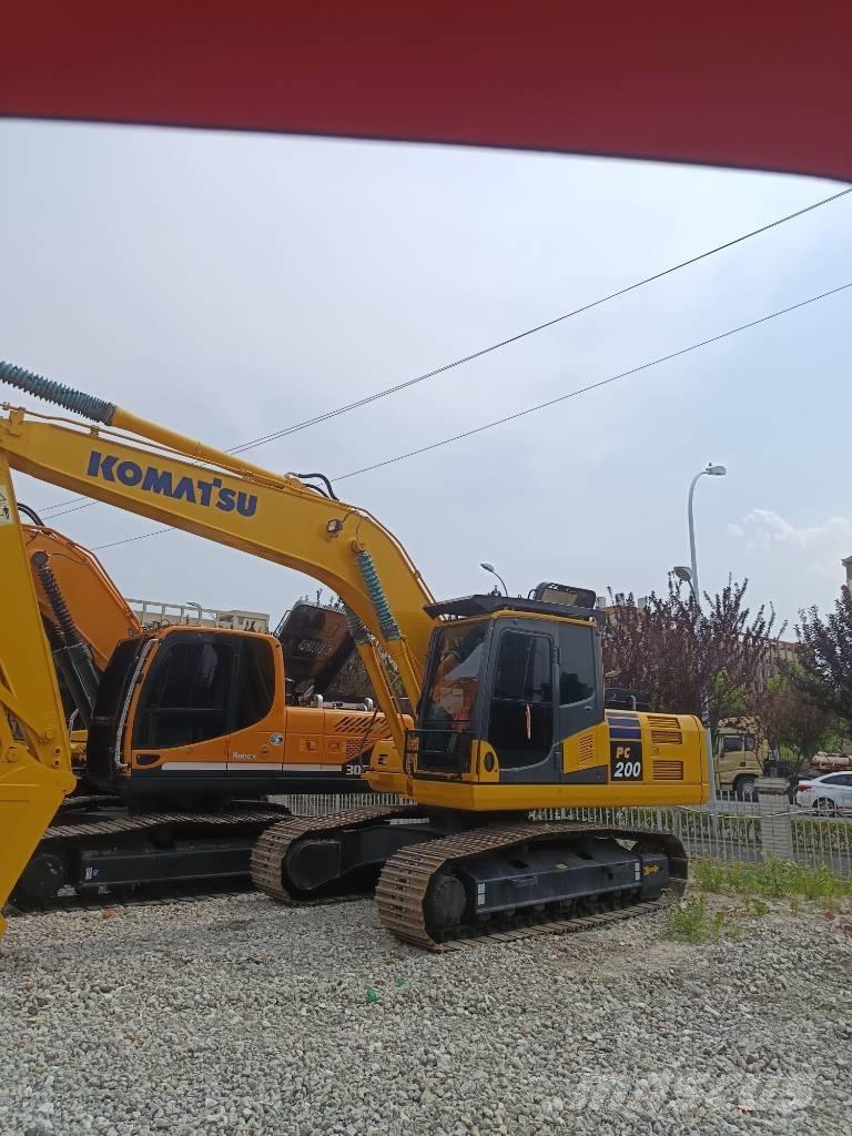 Komatsu PC 200 Bandgrävare