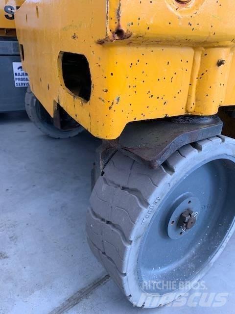 Haulotte Compact 10 Saxliftar