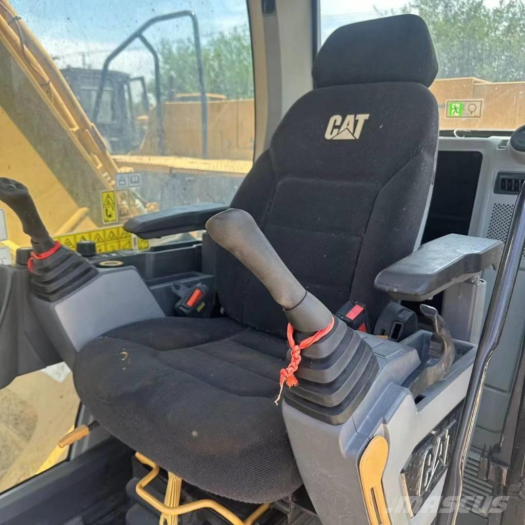 CAT 330 Bandgrävare