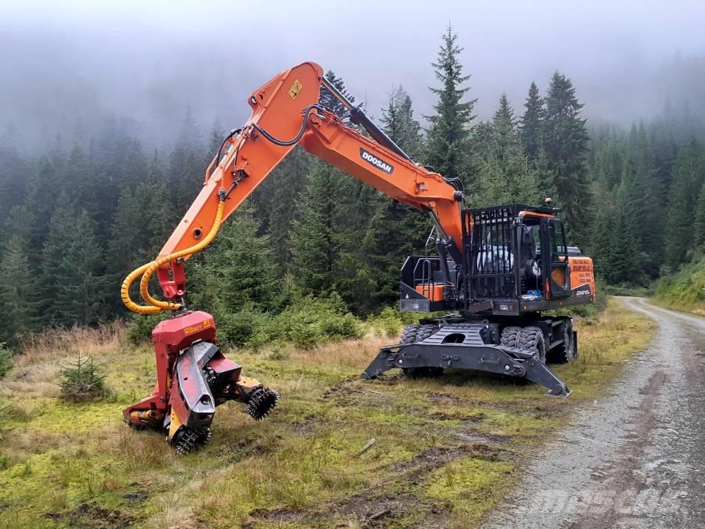 Doosan DX 210 W Grävmaskiner