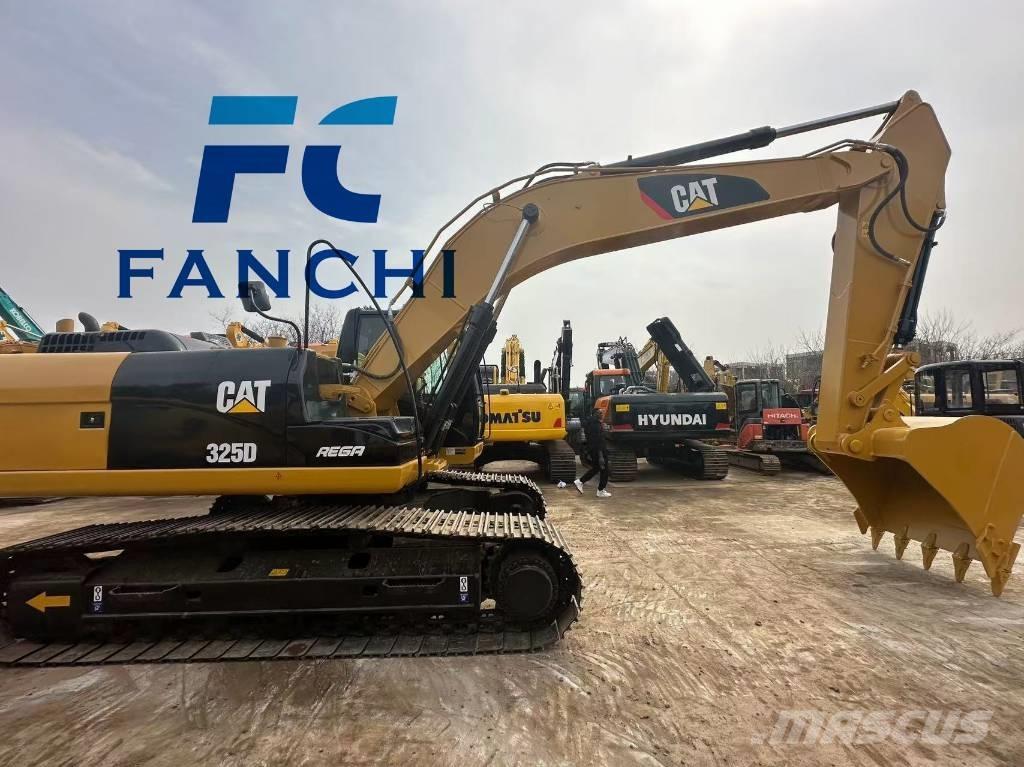 CAT 325 D Bandgrävare