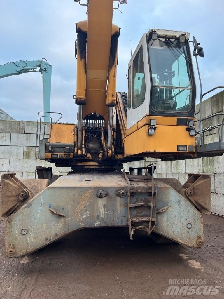 Liebherr A 954 B HD Avfalls / industri hantering