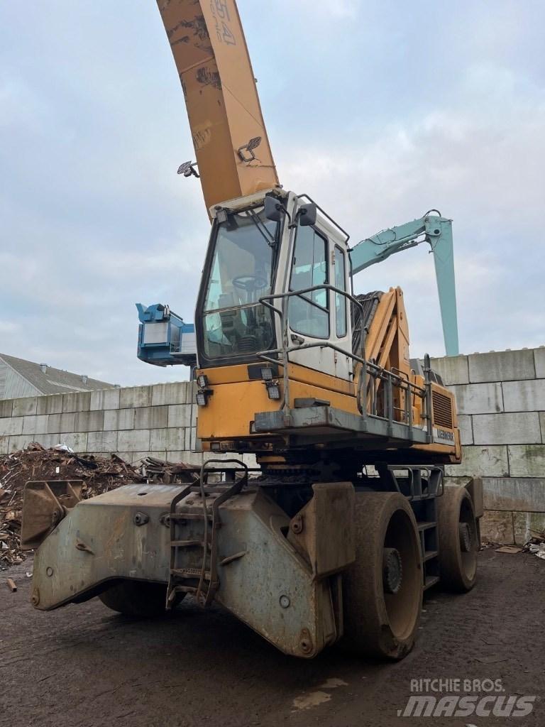 Liebherr A 954 B HD Avfalls / industri hantering