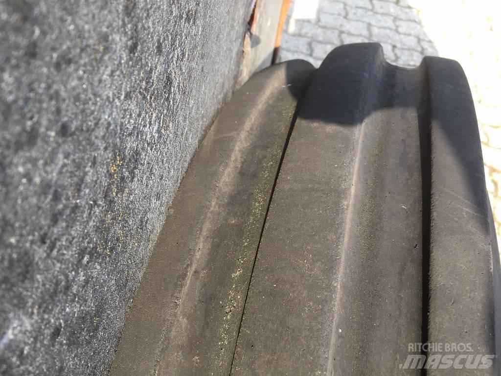 BKT 7.50 R 16 + velg Däck, hjul och fälgar