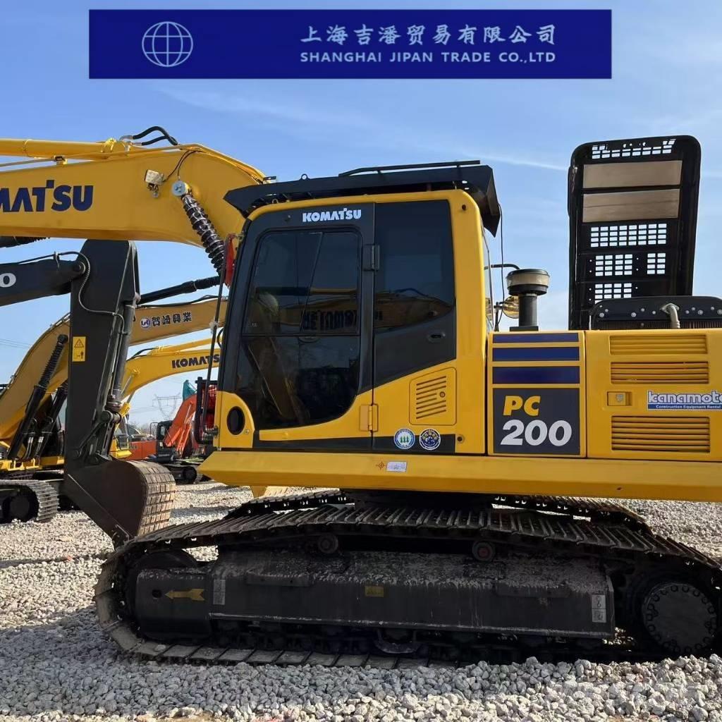 Komatsu PC 200-8 Bandgrävare