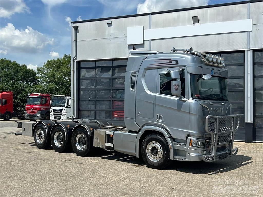 Scania R650 8x4 Chassier