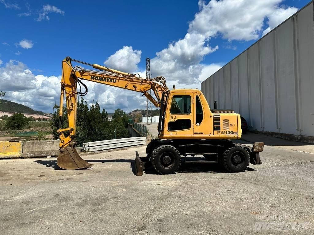 Komatsu PW130 ES-6K Hjulgrävare