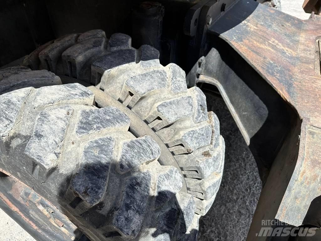 Komatsu PW130 ES-6K Hjulgrävare