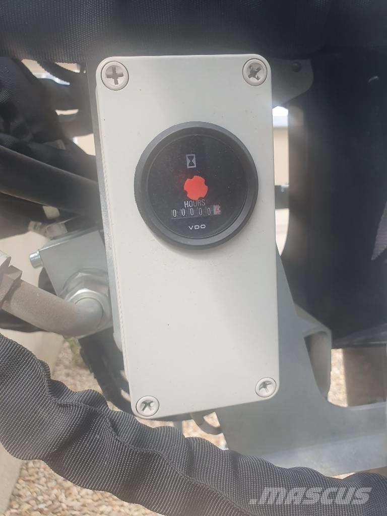 Kesla 2217ZT Grävmaskiner