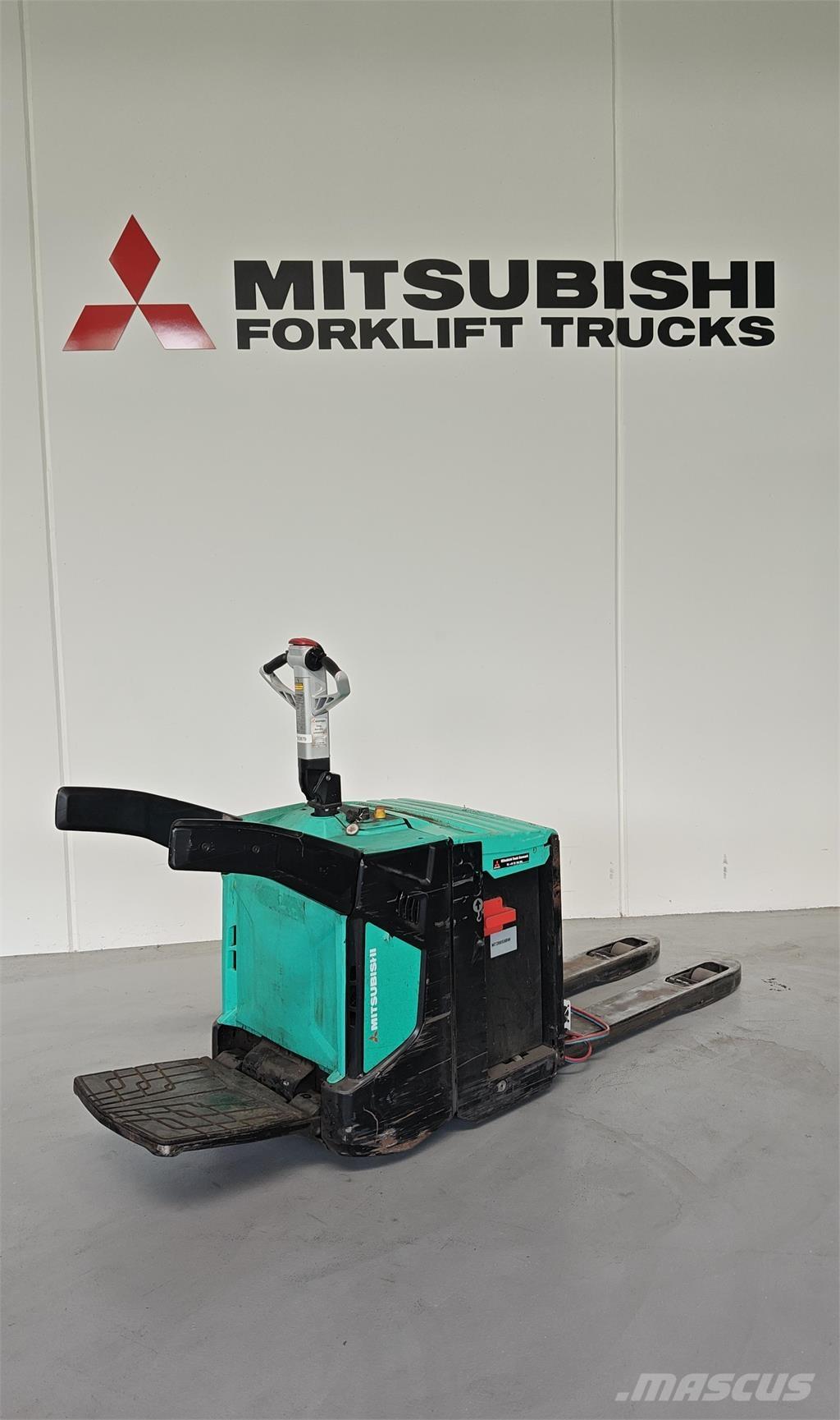 Mitsubishi PBV20N2 Flaktruck