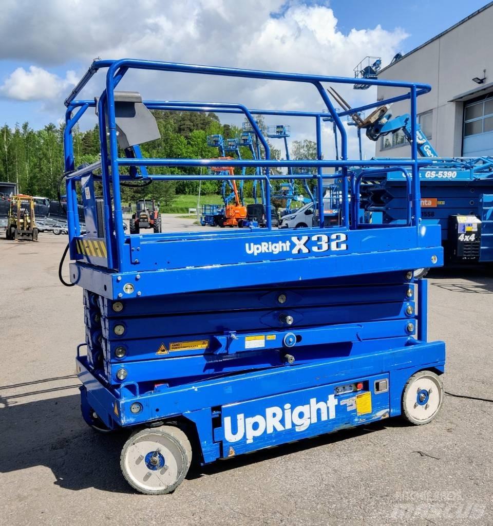 UpRight X32N Saxliftar