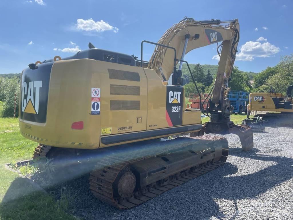 CAT 323F L Bandgrävare
