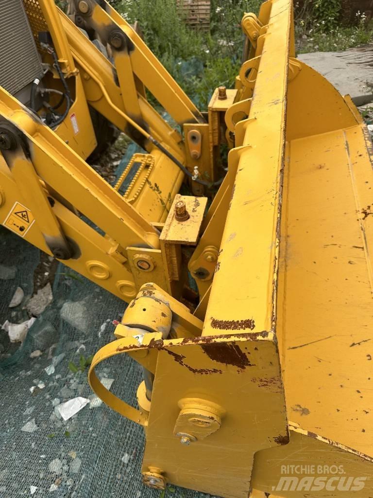 CAT 420 F Grävlastare