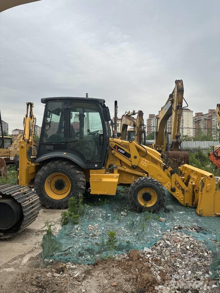 CAT 420 F Grävlastare