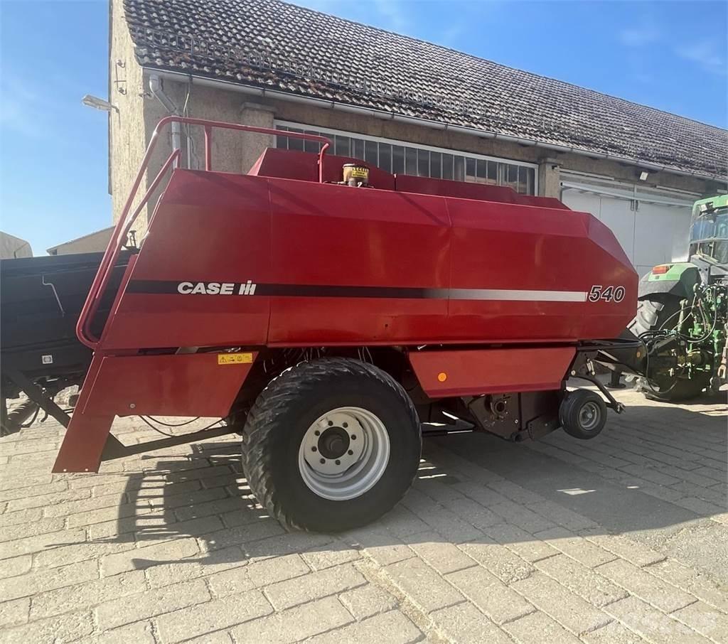 Case IH 540 Fyrkantspressar