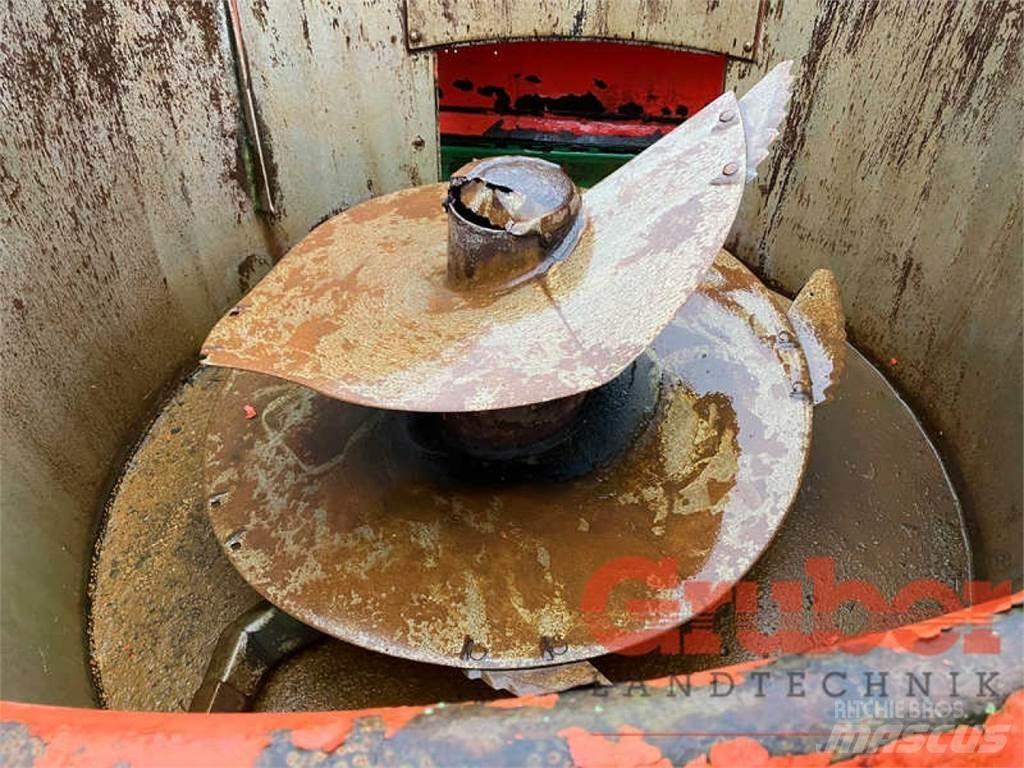 Kuhn EVV 181 Fullfodervagnar
