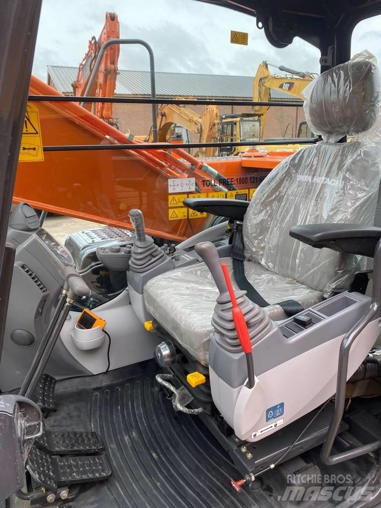 Hitachi ZX 220LC-5G Bandgrävare