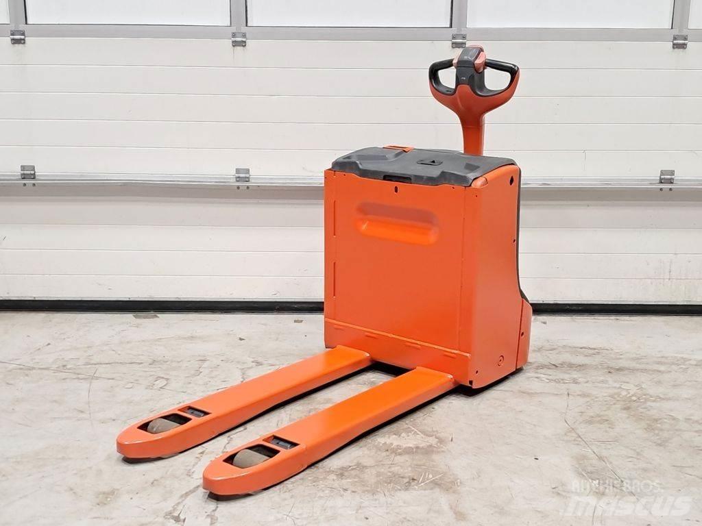 Linde T16 Låglyftare utan plattform