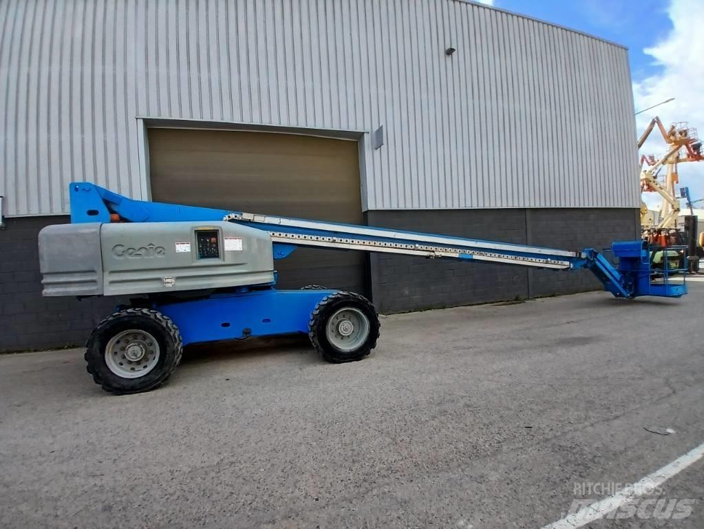 JLG 860 SJ Teleskop bomliftar