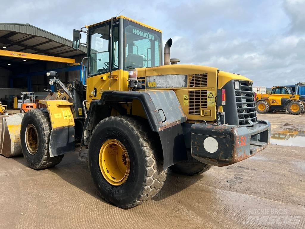 Komatsu WA 250-5H Hjullastare