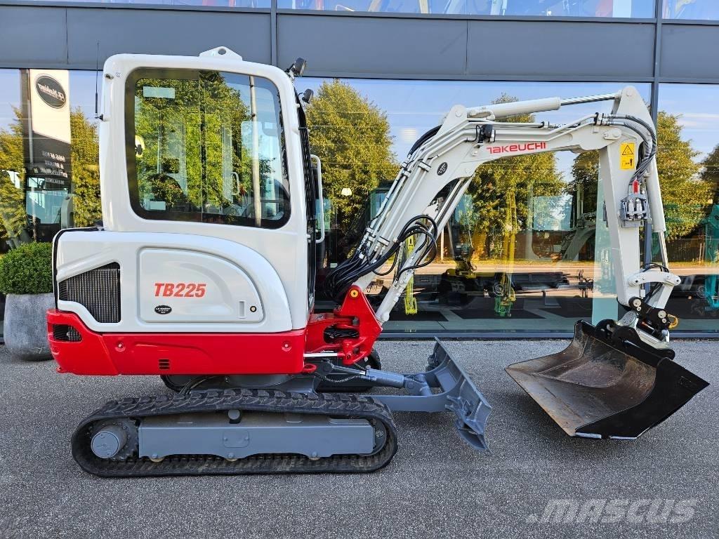 Takeuchi TB 225 Minigrävare < 7t