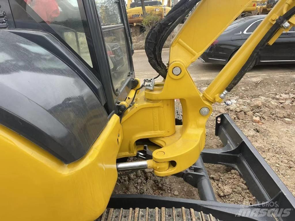 Komatsu PC 40MR Minigrävare < 7t