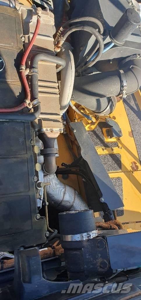Bell B 45 E Midjestyrd dumper