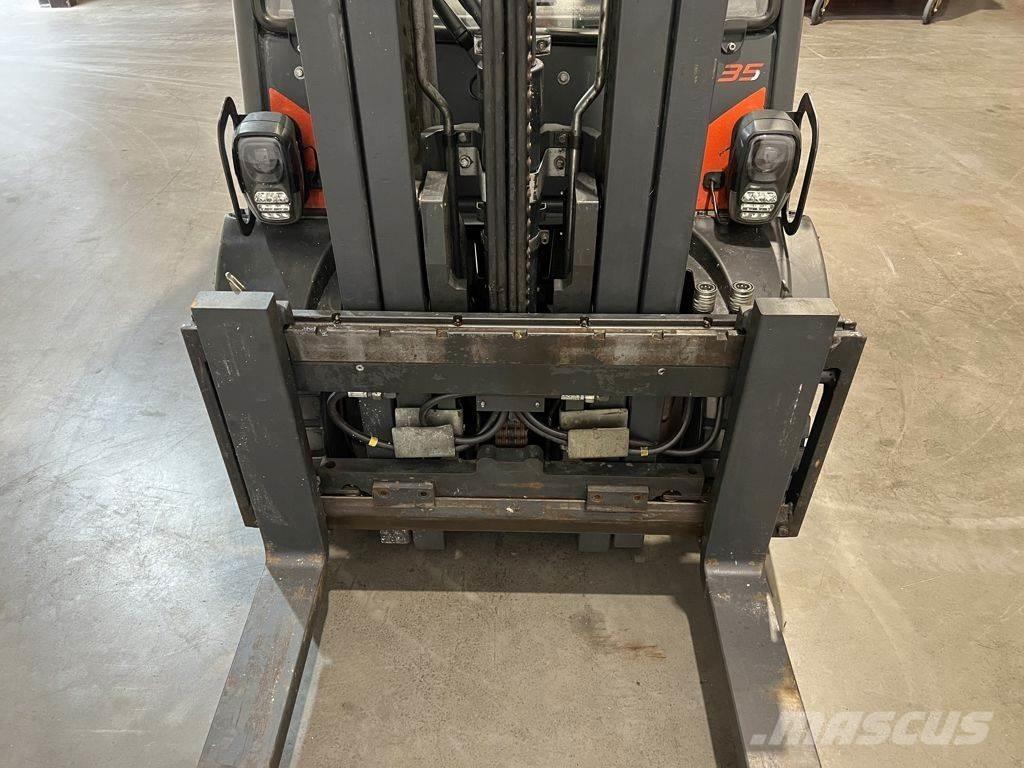 Linde H35D-02 Dieselmotviktstruckar