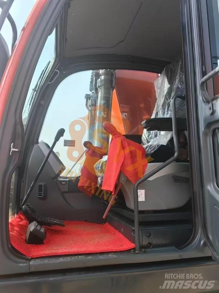 Doosan DX 225 LC Bandgrävare