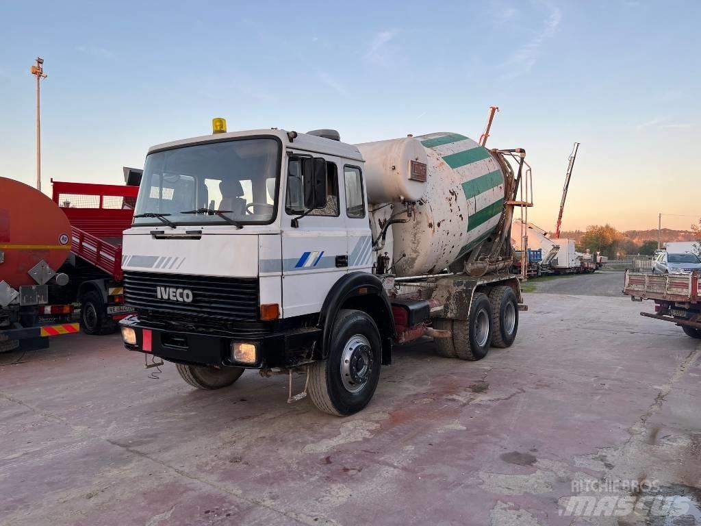 Iveco 330-30 Cementbil